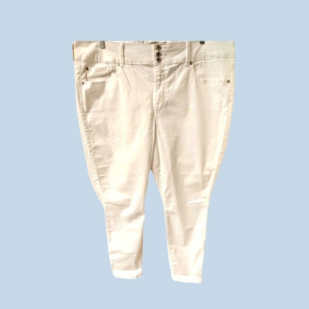 TORRID Women's New Optic White Super Soft High Rise Jeggings Short Length Size3X